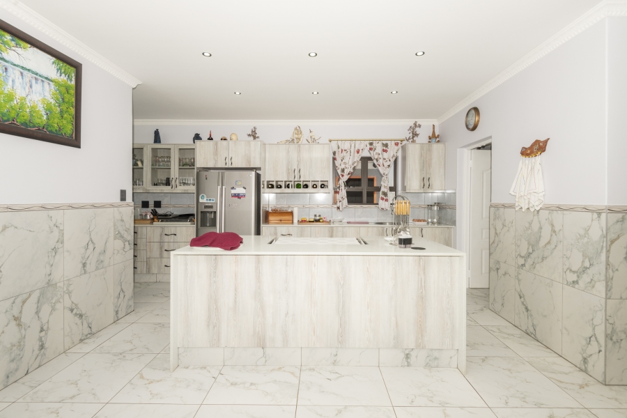 3 Bedroom Property for Sale in Country Club Western Cape